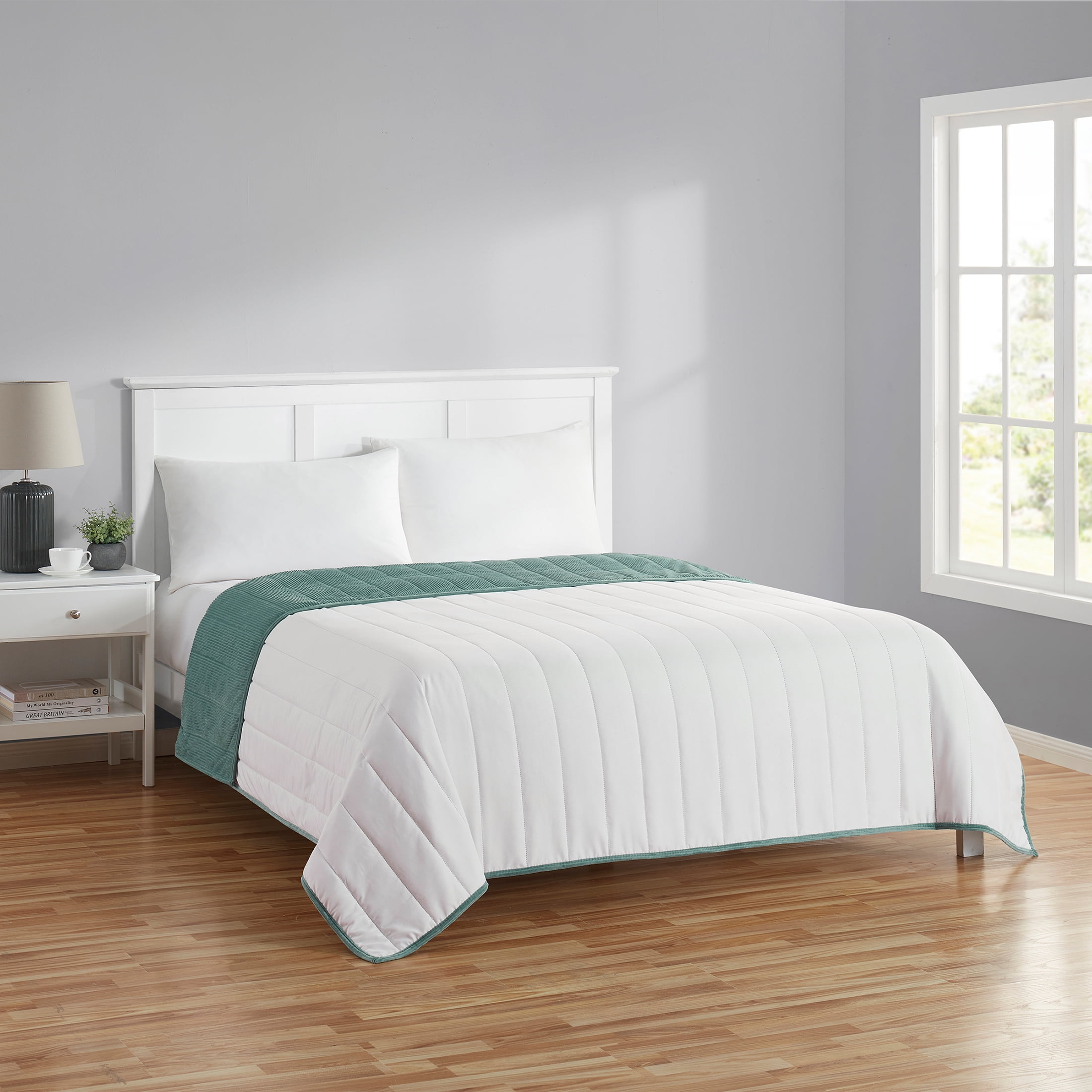 Mainstays Solid Textured Corduroy Striped Quilt, Sage Green, King, All Ages