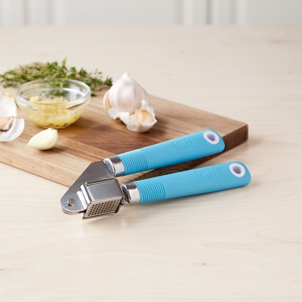 Tasty Blue Garlic Press with Softgrip Handle