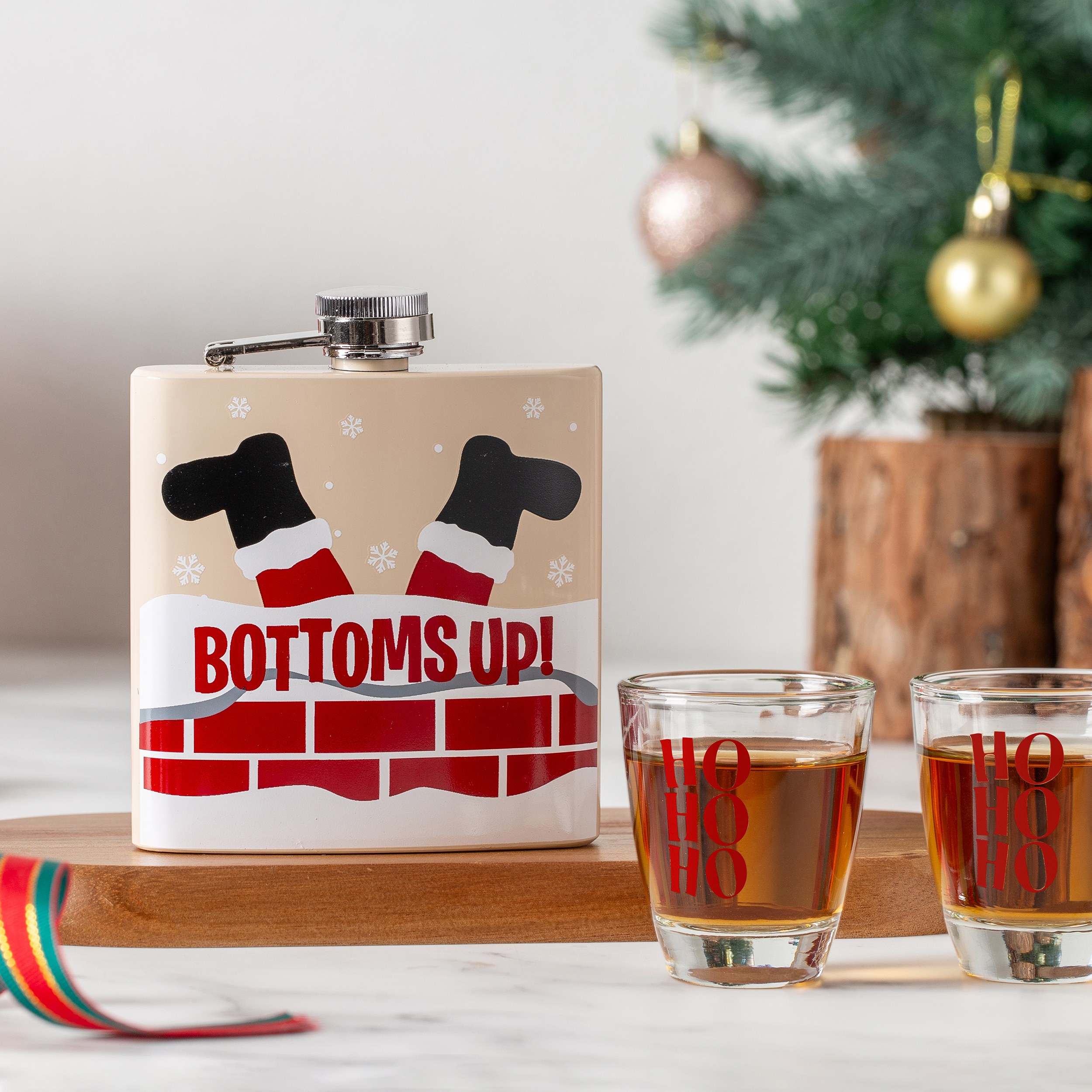 CWC 3PC HIP FLASK &HOT GLASSES