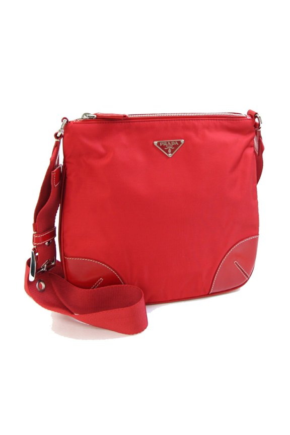 Pre-Owned Prada Shoulder Bag BT0332 Red Nylon and Leather Crossbody for Women