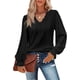 thumbnail image 4 of Camiseta plisada de manga larga con cuello en V para mujer, Jersey informal de estilo hueco, camisa de nuevo diseño a la moda, otoño e invierno, 2022, 4 of 5