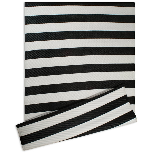 Black and White Stripe Outdoor Rug 5x8 Ft