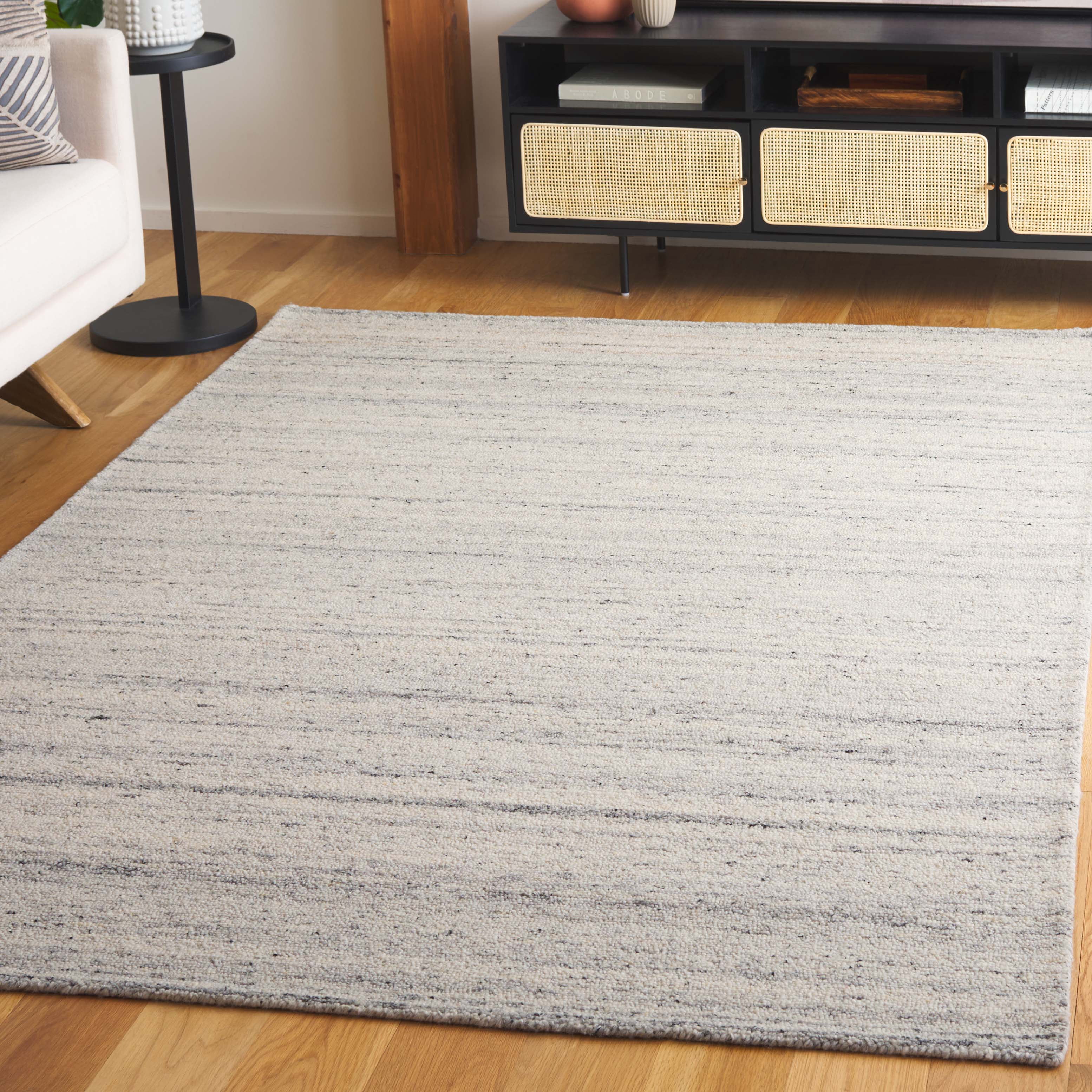 SAFAVIEH Restoration Vintage Chao Abstract Area Rug, Light Grey/Beige, 4' x 6'