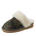 thumbnail image 1 of Pantuflas Fireside Sydney con Forro de Lana de Oveja Camo 9.5 de Dearfoams para Mujer, 1 of 1