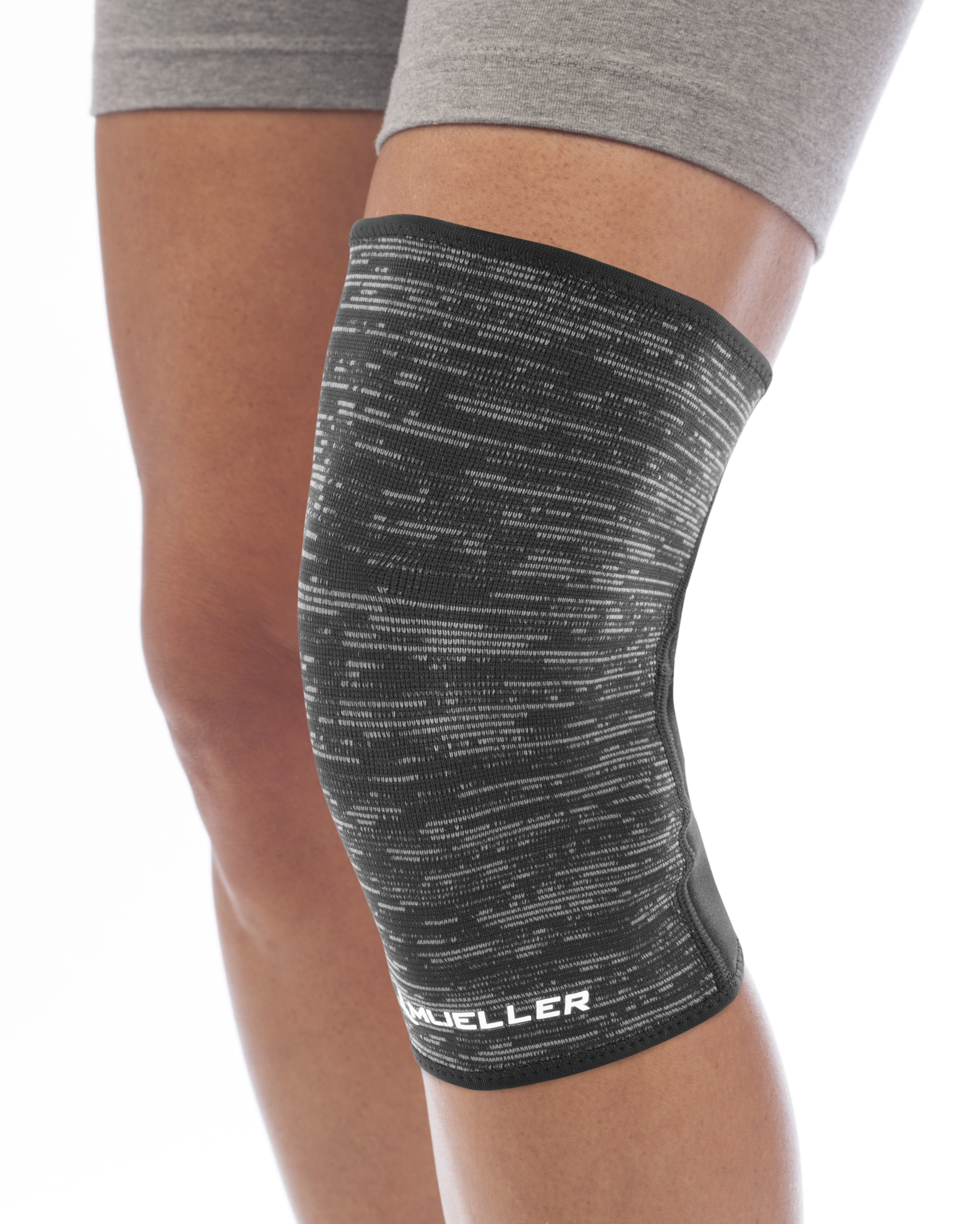 Amazon.com: Mueller Neoprene Thigh Sleeve, Black, Small