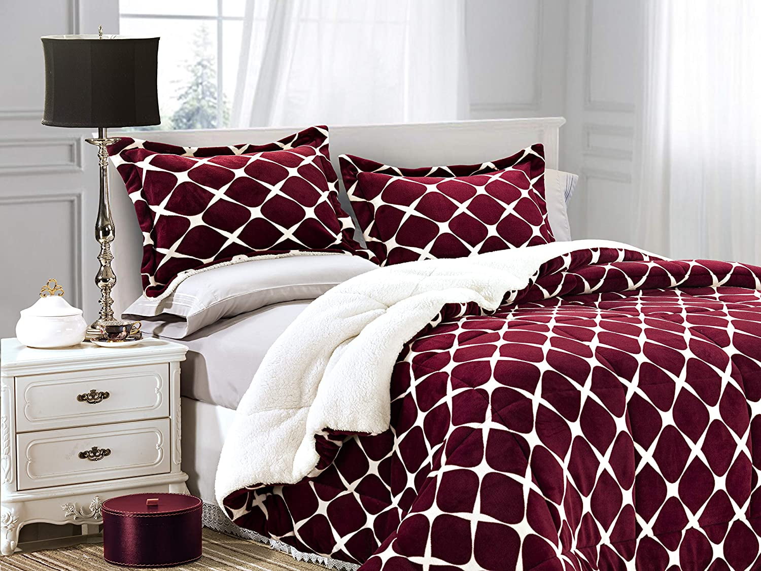 Heavy Weight Bloomingdale Pattern Micromink Sherpa Backing Down