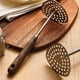 thumbnail image 2 of Masher y Ricer de papa, herramienta de prensa de alimentos para bebés, machador de prensa manual de madera antiadherente,, 2 of 9
