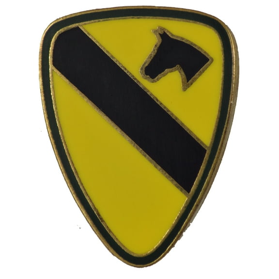 1ST CAV DIV HAT PIN