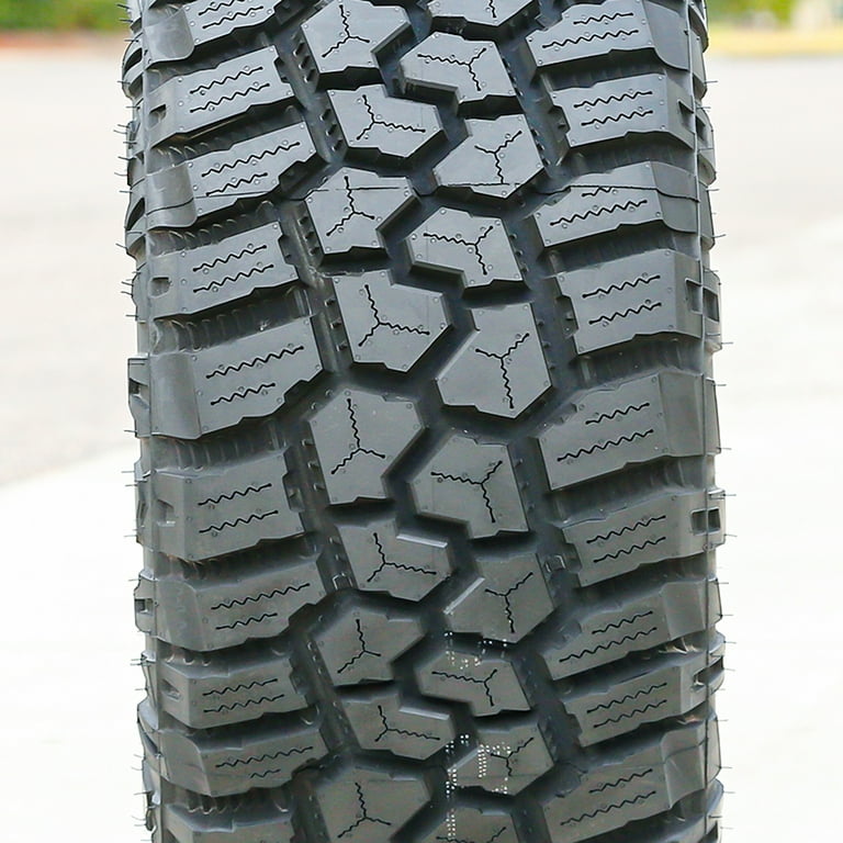 Cooper Discoverer Rugged Trek 255/70R18 Set of 4 Truck Tires, Fits
