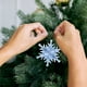 thumbnail image 5 of Copos De Nieve De Plástico Adornos navideños de plástico con forma de copo de nieve azul Rkxzt, 5 of 9
