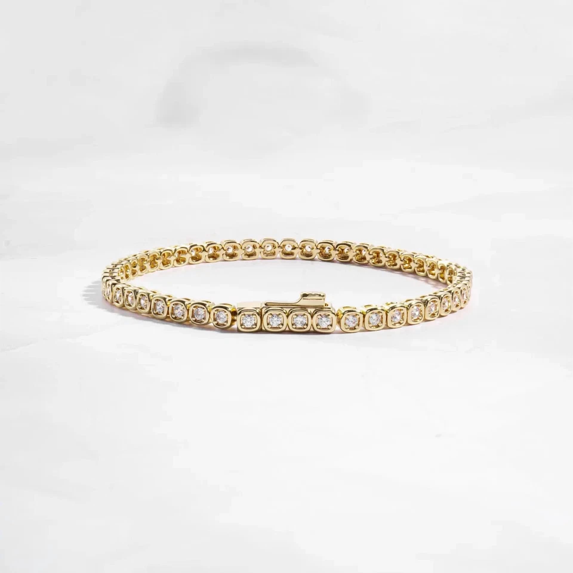 7 Ct Round Cut Simulated Diamond Stunning Tennis Bracelet 14K Yellow Gold Plated