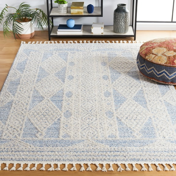 SAFAVIEH Chapel Maiara Diamond Area Rug, Blue/Ivory, 5'3" x 7'6"