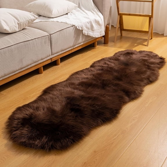 Soft Fluffy Brown Area Rugs 1.6 x 4.9ft Shaggy Comfortable Faux Fur Sheepskin Rug Plush Irregular Carpet Bedroom Living Room Floor Mats