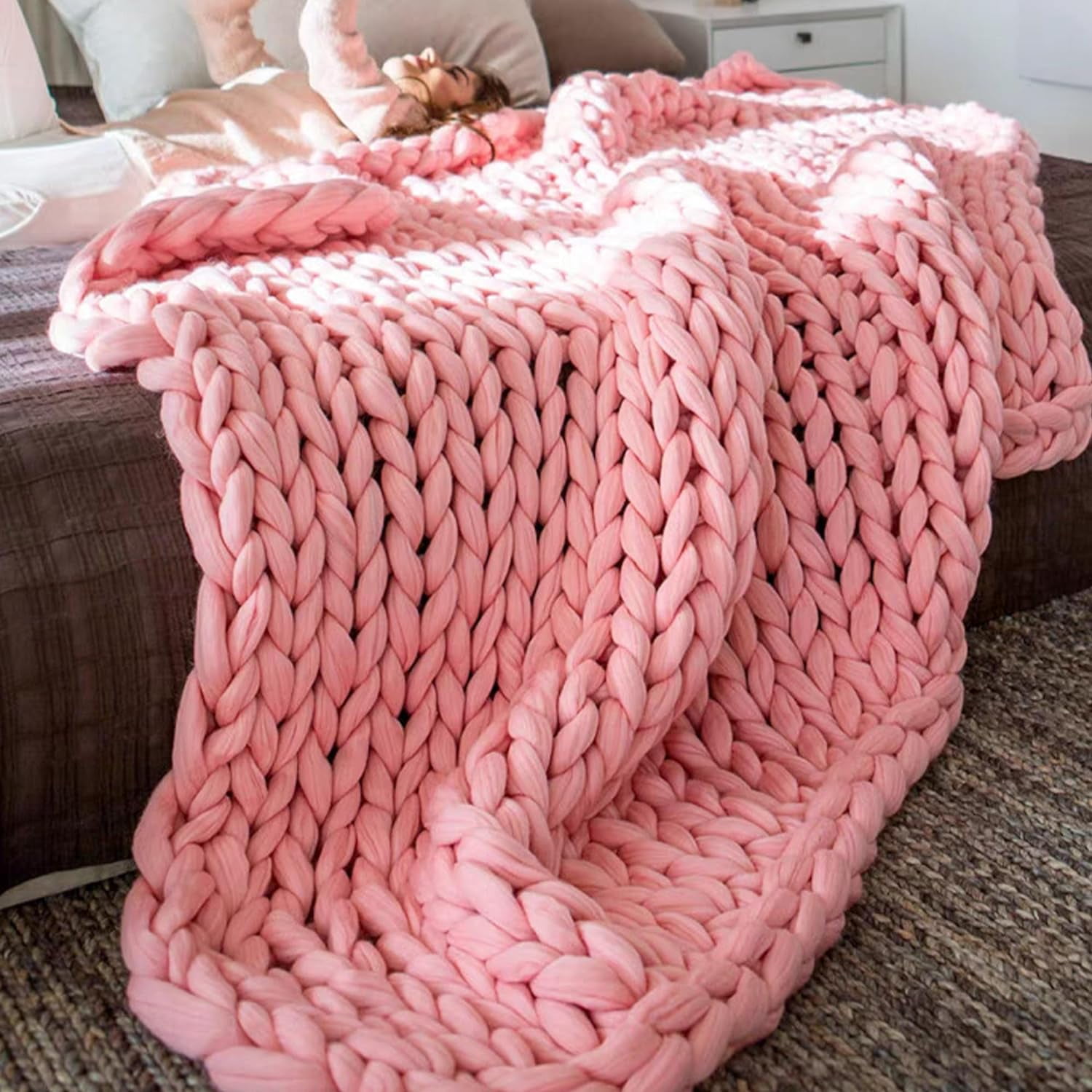 Hand Knitting Chunky Blanket Yarn : Big Twist Yarn for Arm Knitting,Soft Cozy Giant Yarn,Super Chunky Yarn for Knitting Blankets, Doormats, Pet Houses, Cushions and Rugs,26Yards,1.1 lbs (Pink)