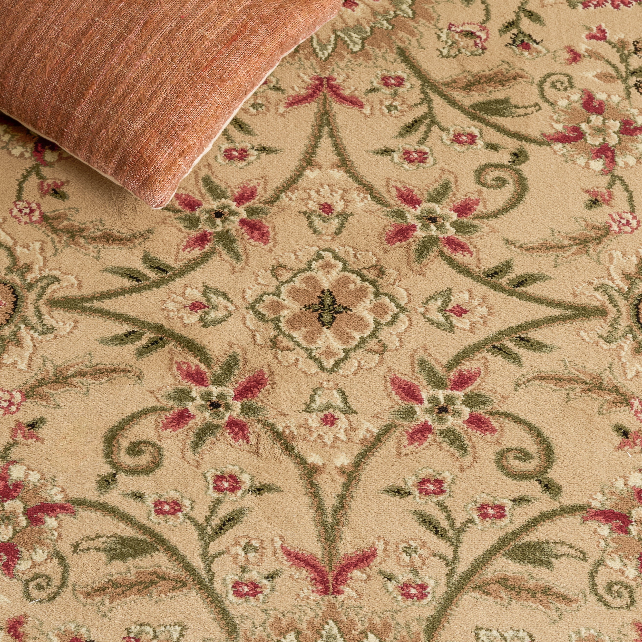 Safavieh Lyndhurst Victoria Floral Area Rug, Beige/Ivory, 4' x 4' Square