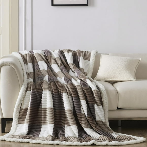 Gracelife Sherpa Fleece Throw Blanket for Couch, Soft and Cozy Queen Blanket for Bed, Warm Oversized Blanket 80”*90”-Thick Fluffy Plush Reversible Plaid Fleece Blanket for All seasons, Beige