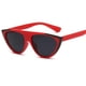thumbnail image 3 of Gafas de terre de gato para mujer Lentes de gradiente clásico Tonos de moda vintage Gafas tamaño 400 , marco rojo y lente gris negro, se describe BLESIY Gafas de sol de la moda de las mujeres, 3 of 6