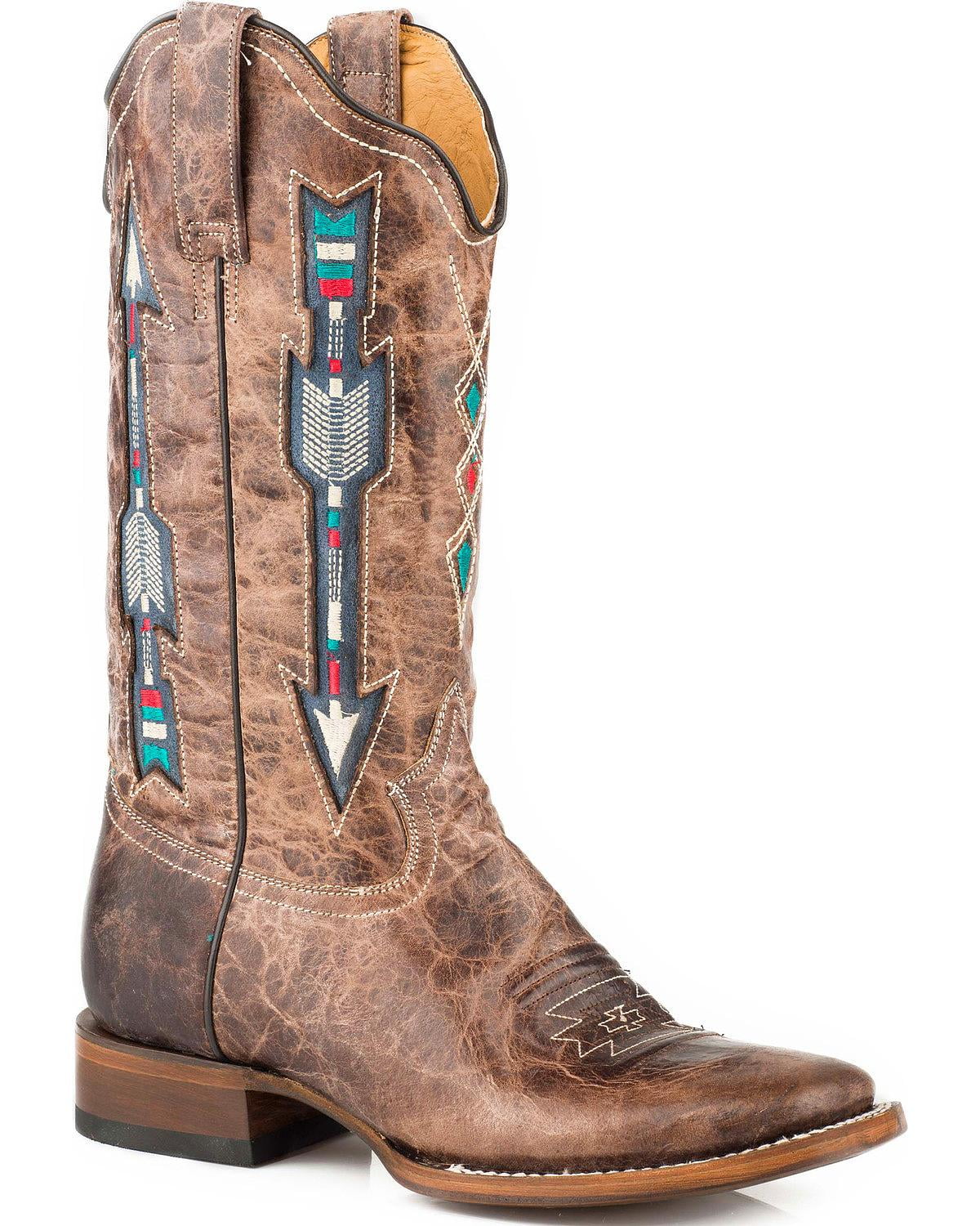 square toes cowboy boots