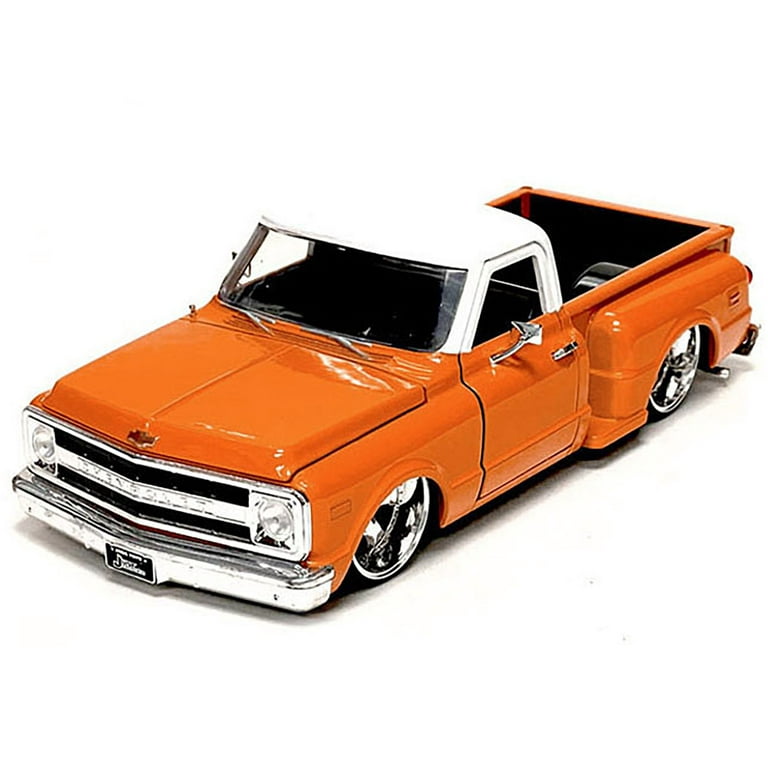 Jada Toys Just Trucks 1969 Chevrolet C10 Stepside Pickup Car
