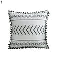 thumbnail image 2 of Opolski Simple Géométrique à Franges Coussin Décoratif Rectangulaire à Pompons Housse de Coussin Douce, 2 of 7