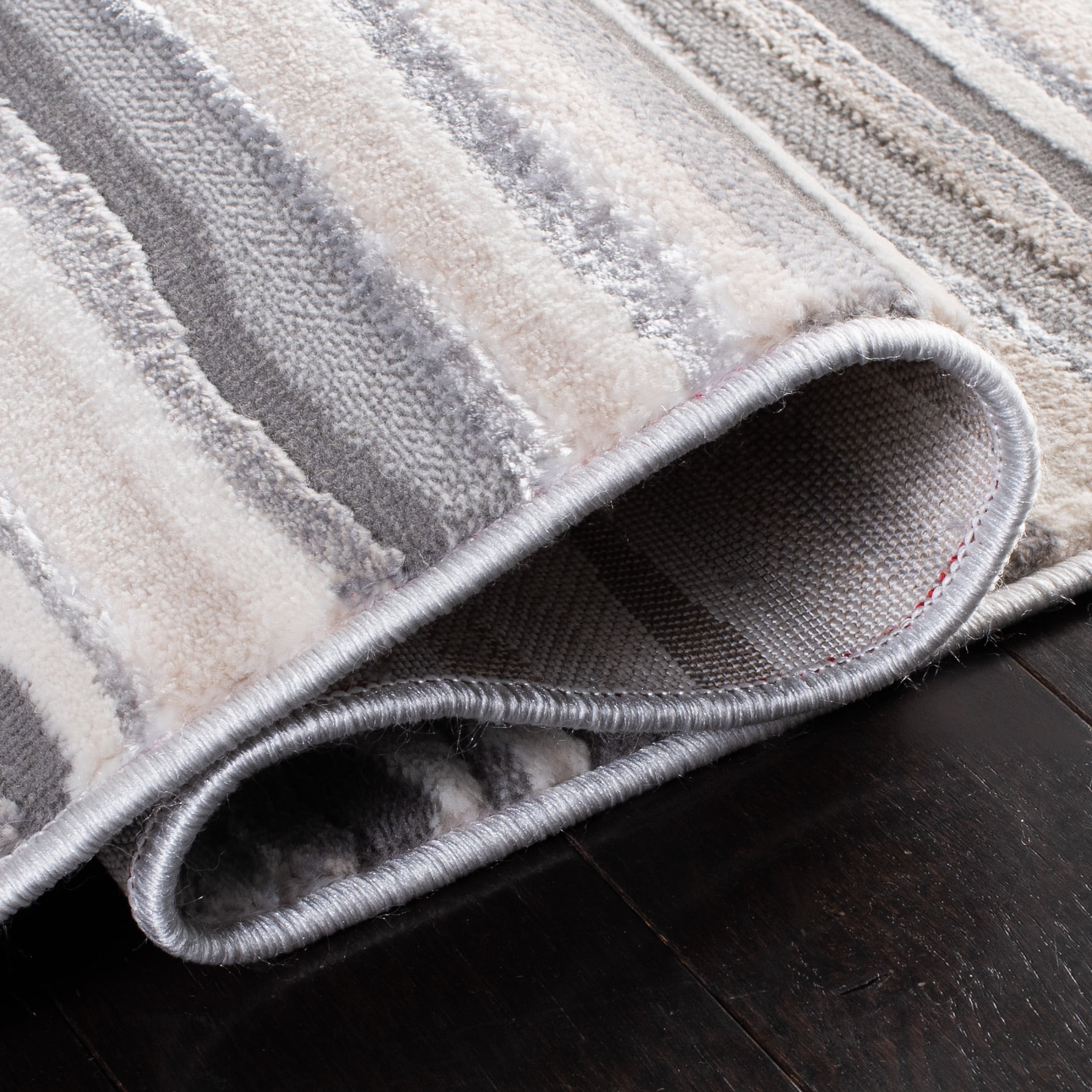 Safavieh Lagoon Kandy Striped Area Rug, Ivory/Gray, 5'5" x 7'7"