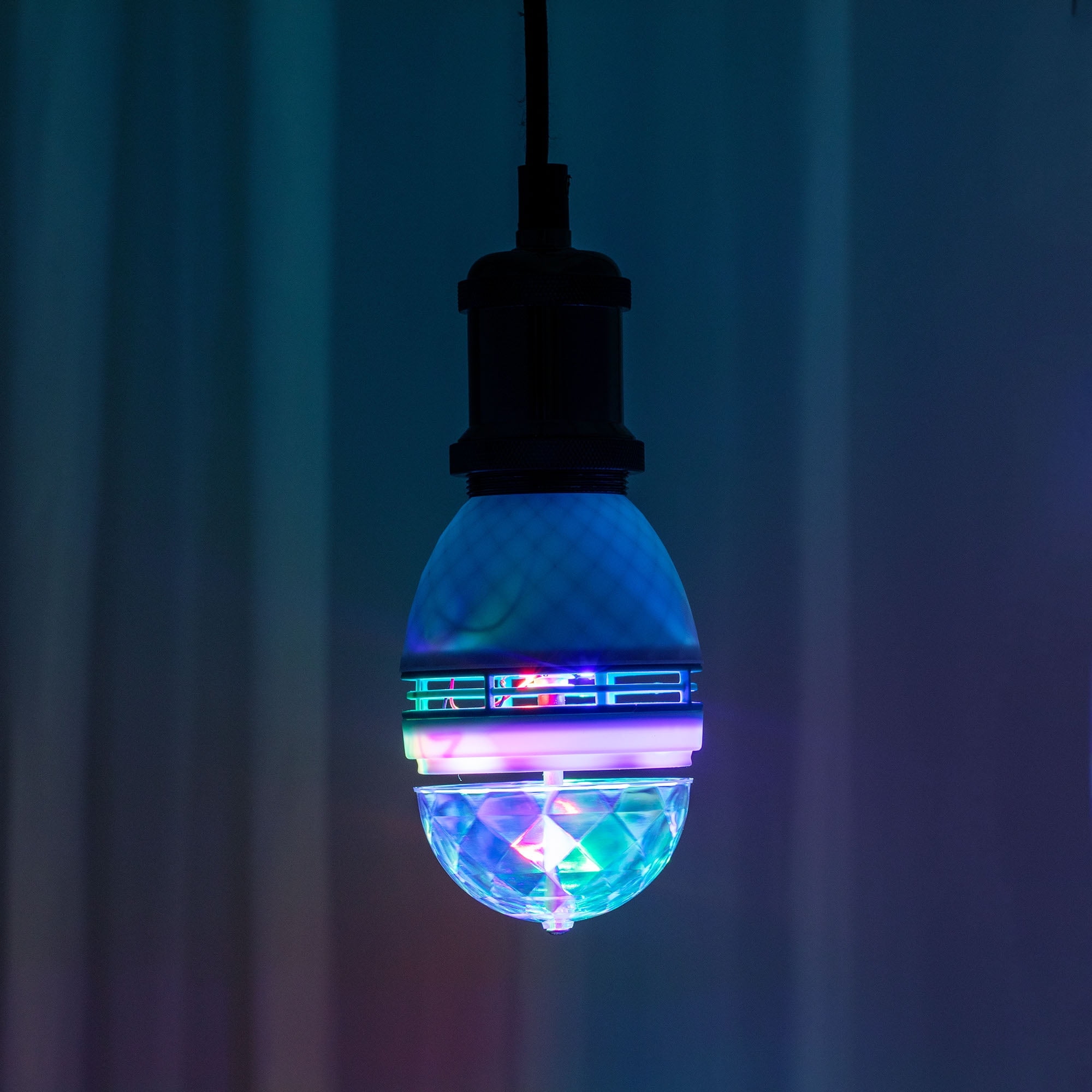 (3 pack) Merkury Innovations Spinning Party LED Bulb, Sound-Reactive Rotating Multicolor Light, E26 Base