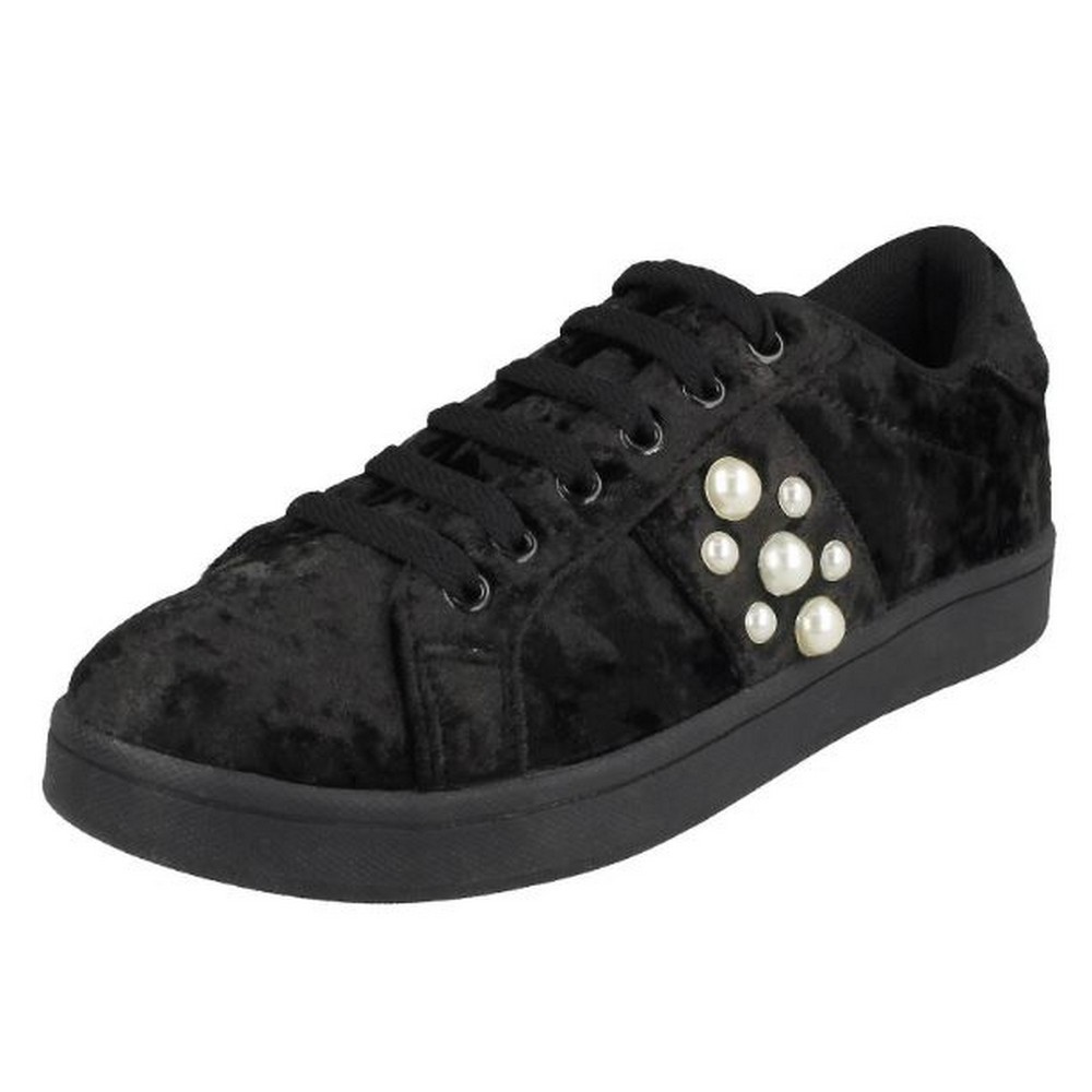 ladies lace up pumps