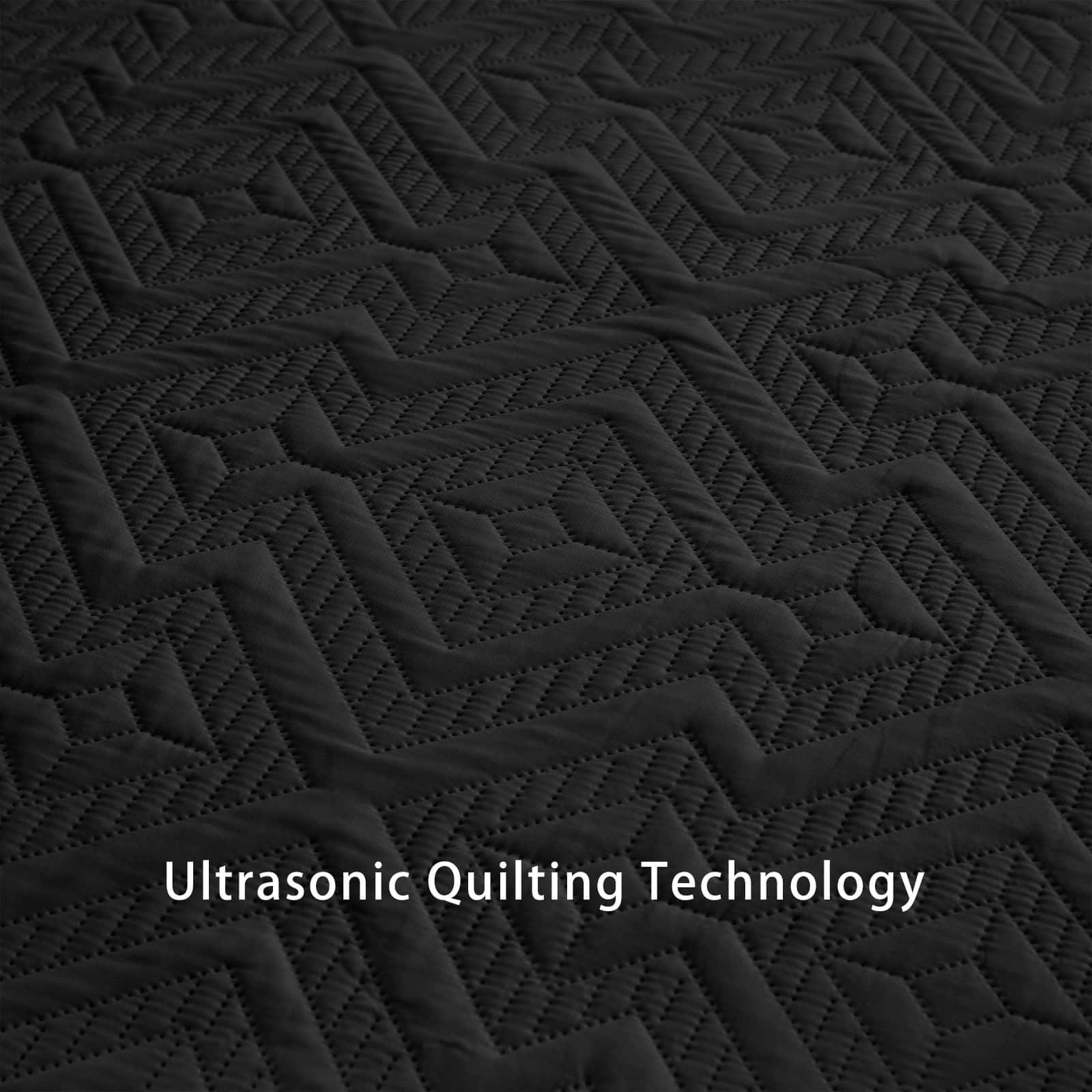 Quilt Set King Size 3 Pieces, Lightweight Black Bedspread-98''x106'', Soft Microfiber Summer Quilt/Coverlet,Luxurious Warm Bedding Sets for All Seasons (Includes 1 Quilt, 2 Shams)