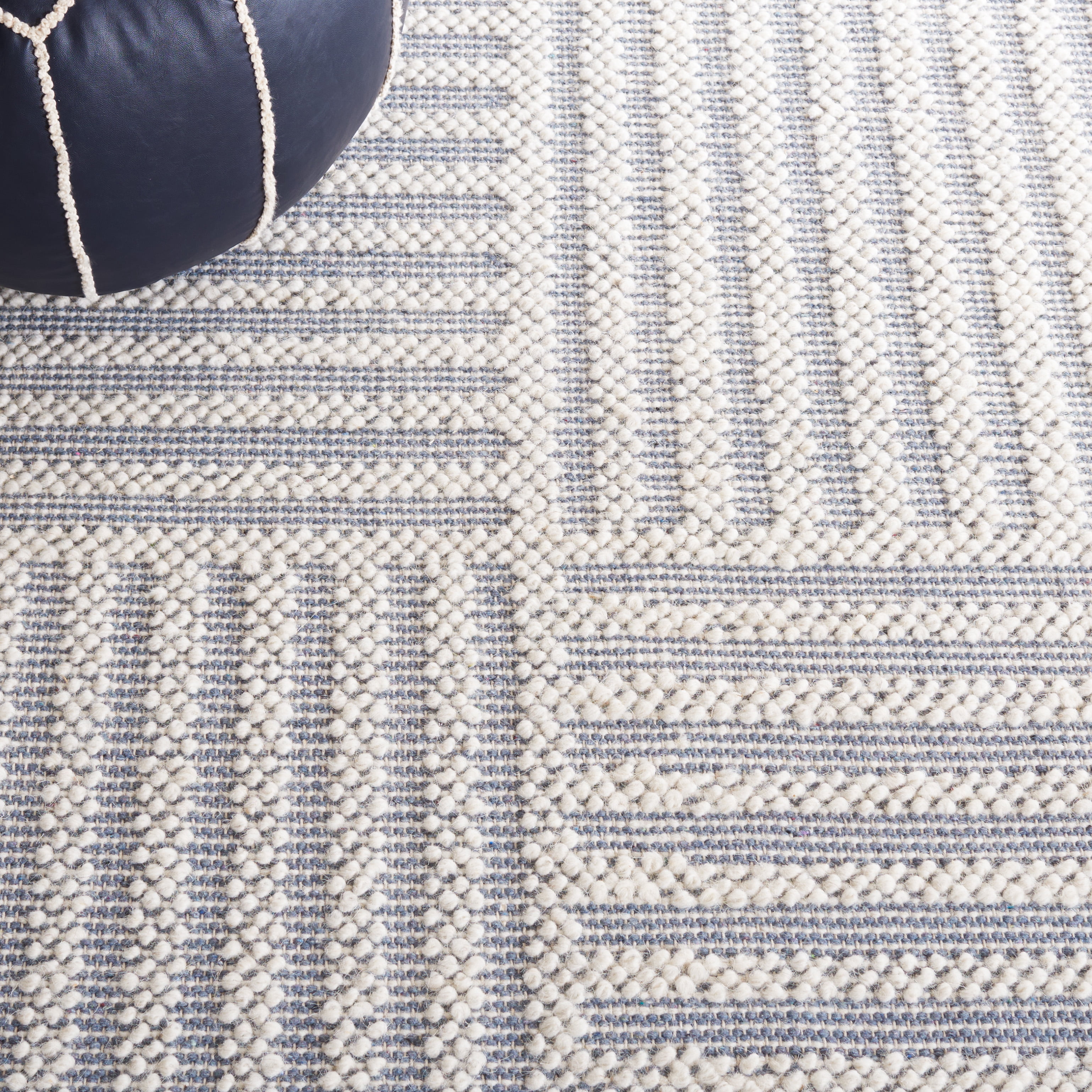 SAFAVIEH Natura Wayra Striped Area Rug, Ivory/Grey, 3' x 5'
