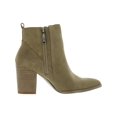 thumbnail image 2 of Blondo Womens Reese Leather Pointed Toe Ankle Boots, 2 of 3