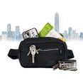 thumbnail image 2 of Cangurera Deportiva Outdoor KMA 2.5L Negra – Compacta, Versátil y Resistente al Agua, 2 of 5