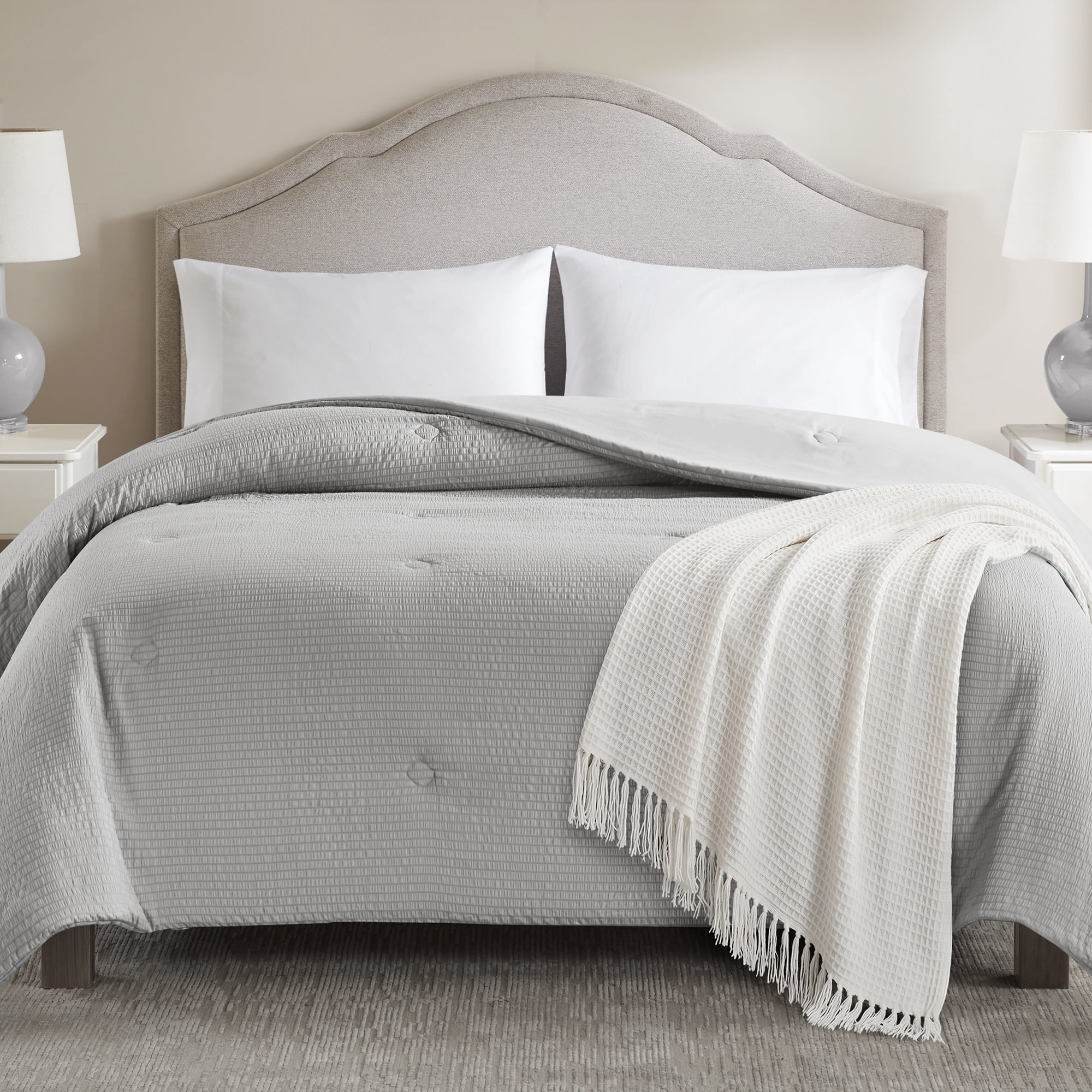 Mainstays Full/Queen Comforter, Reversible Down Alternative, All-Season, Grey Seersucker