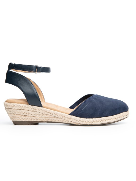 [Me Too Shoes Adult Women] Nikkie Mini-Wedge Sandal