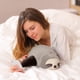 thumbnail image 2 of Almohada grande de perezoso de peluche de 65 cm, 2 of 4