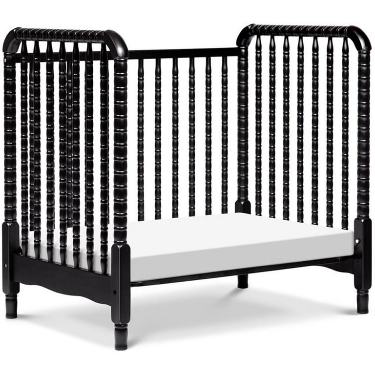 DaVinci Jenny Lind Pine Wood 3-in-1 Convertible Mini Crib in