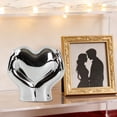 thumbnail image 4 of Juego de 2 adornos para San Valentín | Figuras de cerámica con forma de corazón | Acabado metálico dorado y plateado | Decoración romántica para escritorio, mueble de TV o estantería, ideal para, 4 of 6