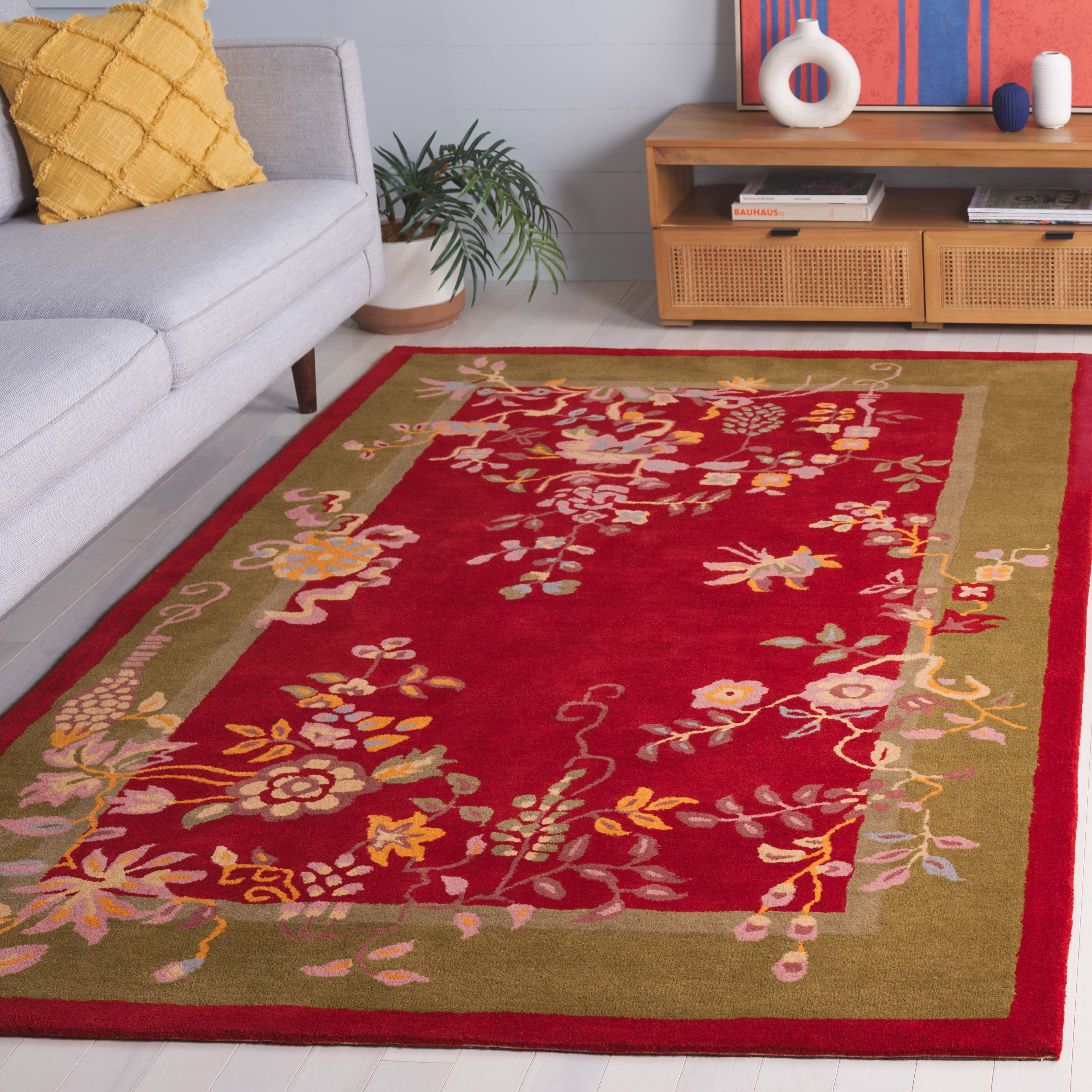 SAFAVIEH Metro Louise Floral Area Rug, Red/Green, 4' x 6'
