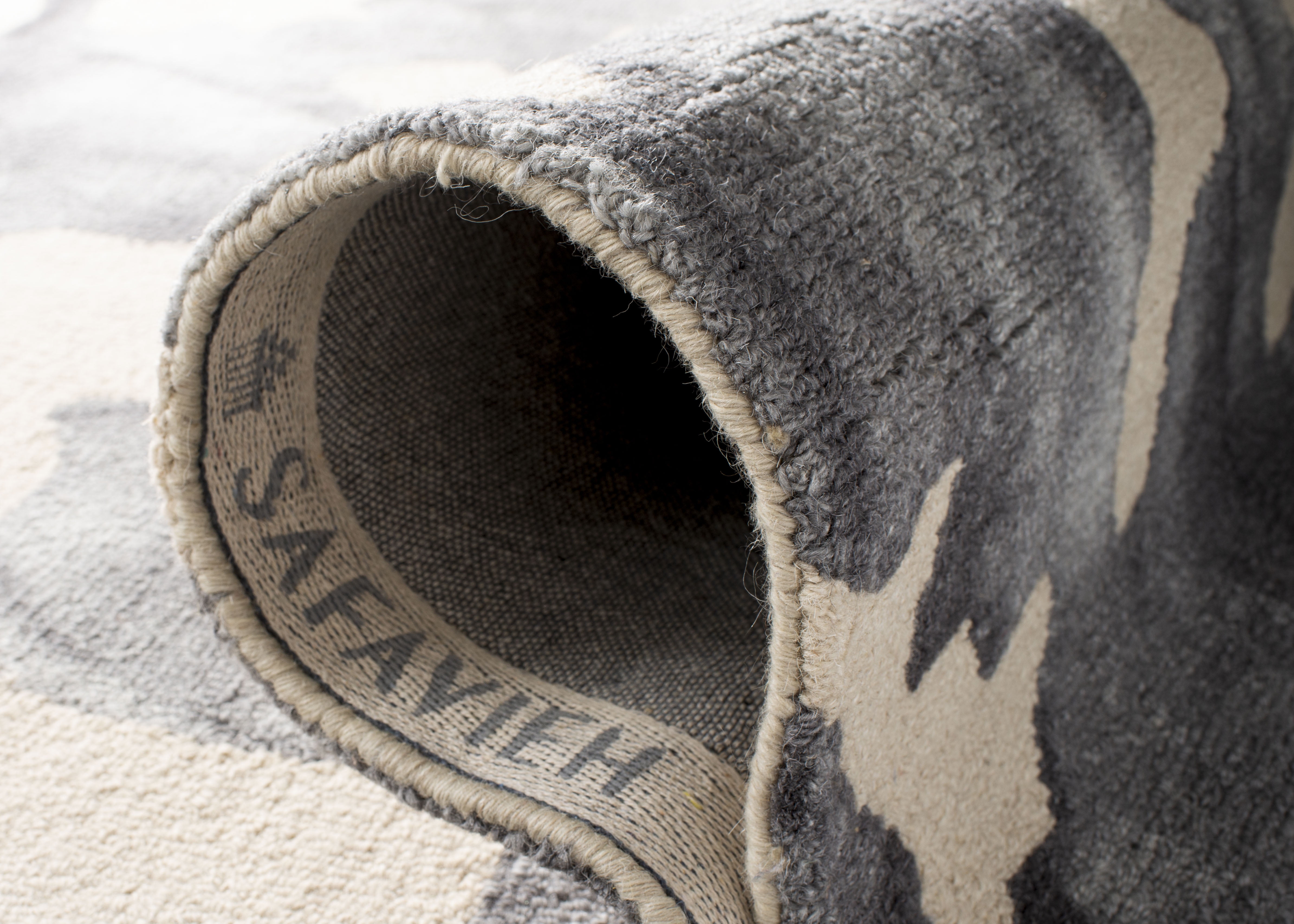 Safavieh Dip Dye Jennie Distressed Wool Runner Rug, Beige/Charcoal, 2'3" x 8'