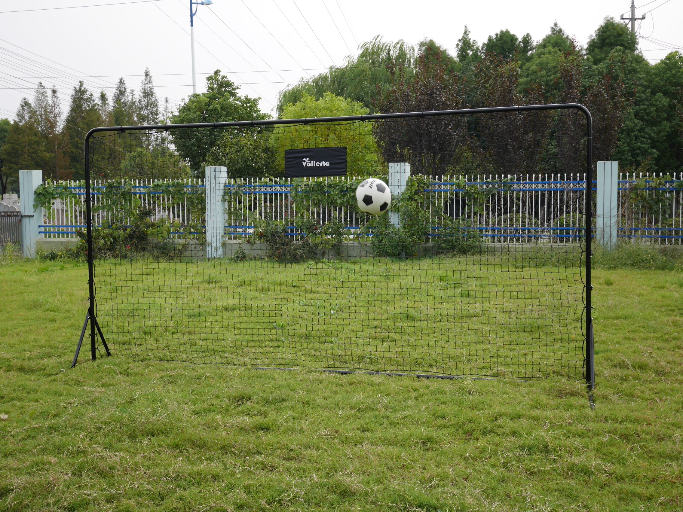 Vallerta 12 x 6 Ft. Portable Training Re-bounder & Practice Aid with Carry Bag