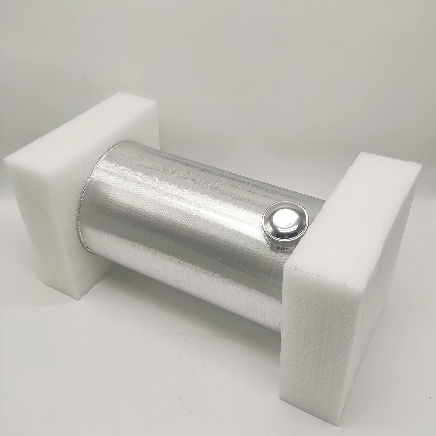 JSD AUTO PARTS fuel/gas tank 8 Gallons 10"x24" End outlet 1/4" NPT Aluminum