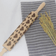 thumbnail image 4 of Rodillo de madera en relieve, rodillo grabado en relieve con patrón de flores navideñas para hornear galletas en relieve, linda herramienta de cocina para niños y adultos, 4 of 8