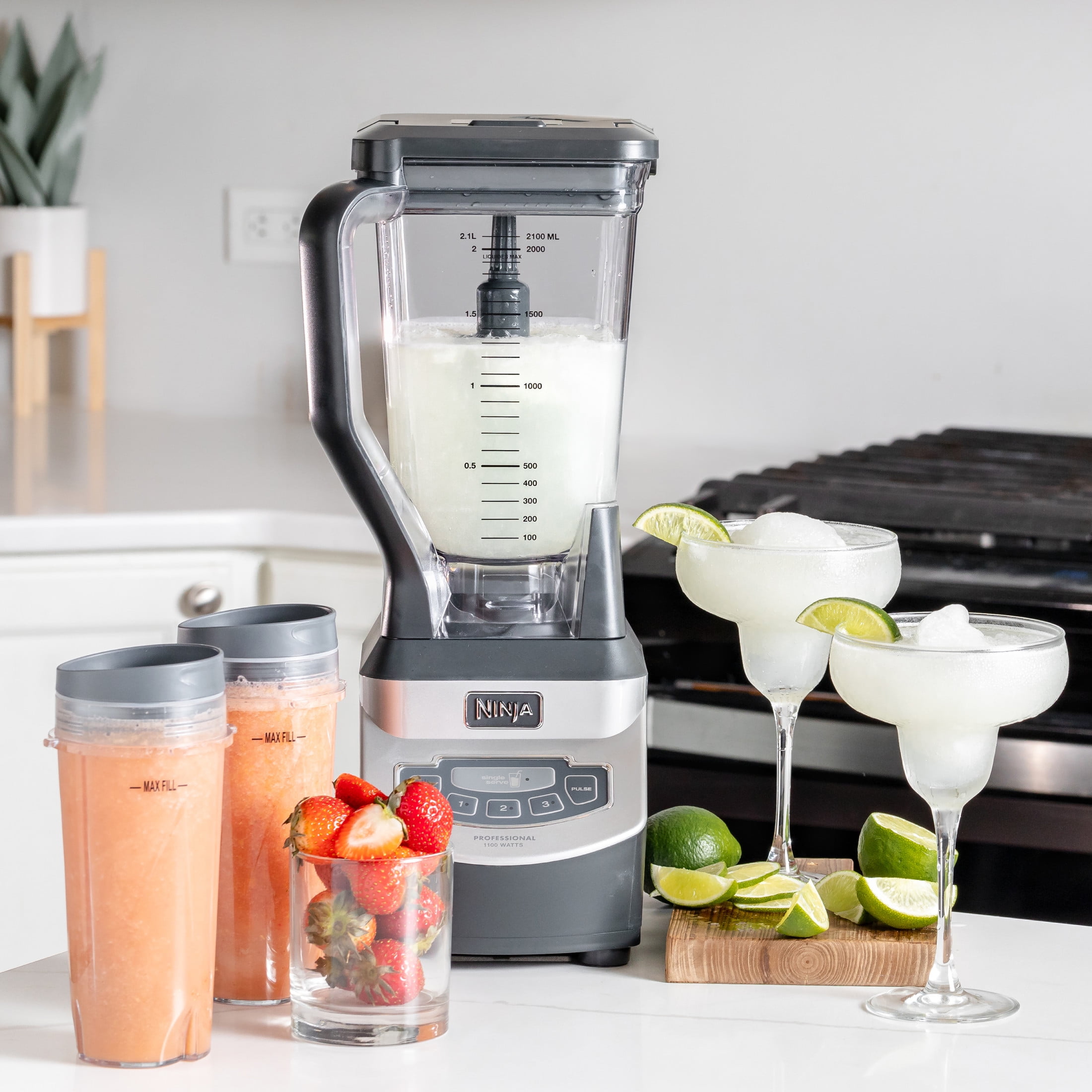Ninja® Professional 1100 Watts Blender & 16 oz Nutri Ninja® Cups