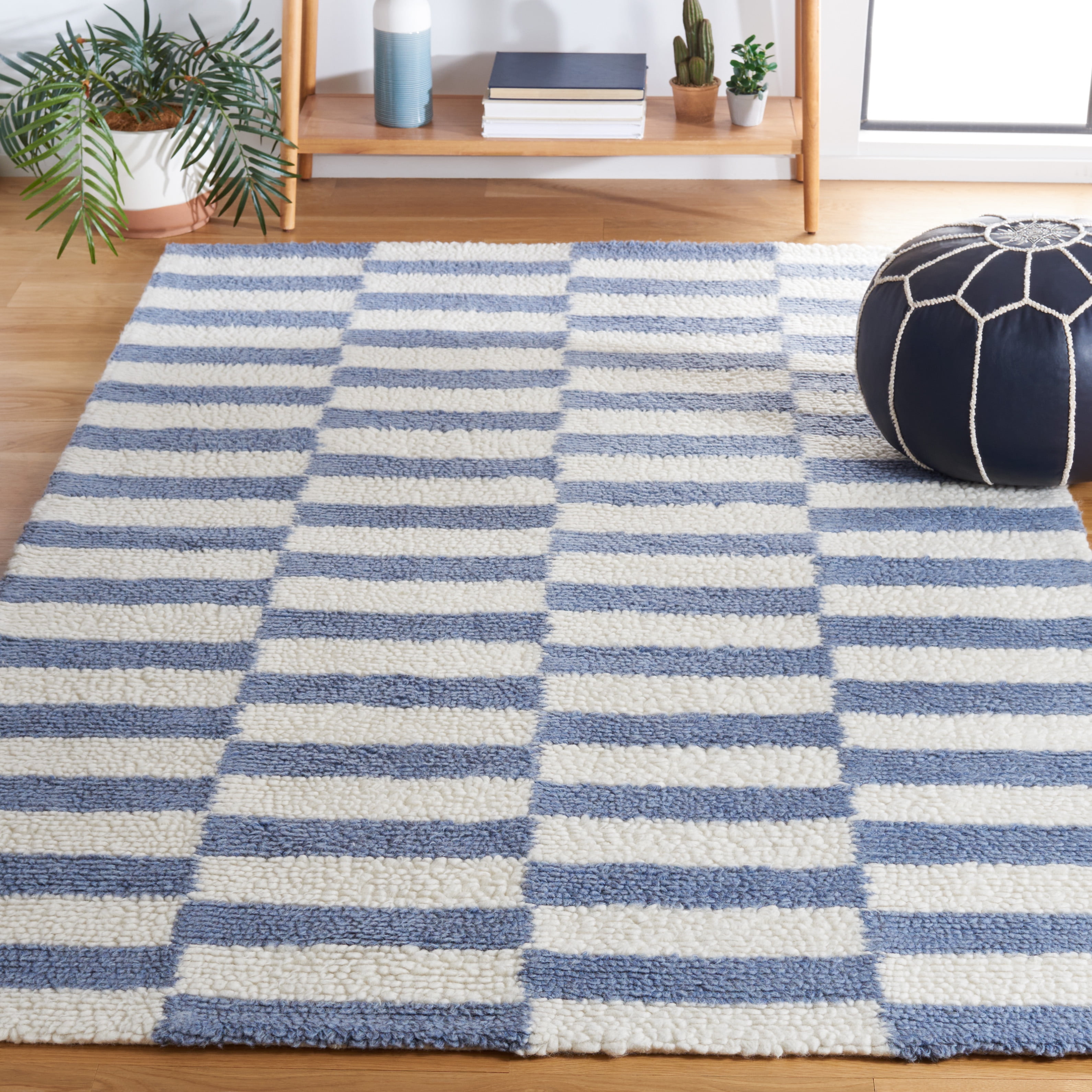 SAFAVIEH Vermont Yasmin Plaid Area Rug, Ivory/Blue, 6' x 6' Square