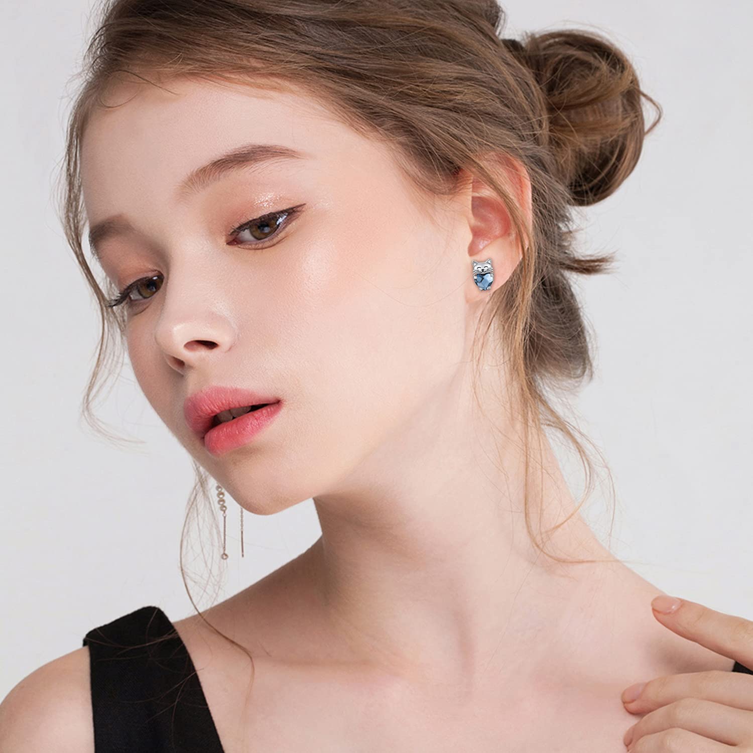 Midir&Etain Cat Love Earrings 925 Sterling Silver Cat Earrings Cute Animal Little Cat Earrings Cat Jewelry Gifts Women's Allergic Earrings Suitable for Sensitive Ears（Blue）