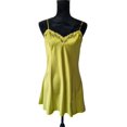 thumbnail image 1 of Victorias Secret lujoso camisón de satén Med Victoria's Secret Camisón, 1 of 3