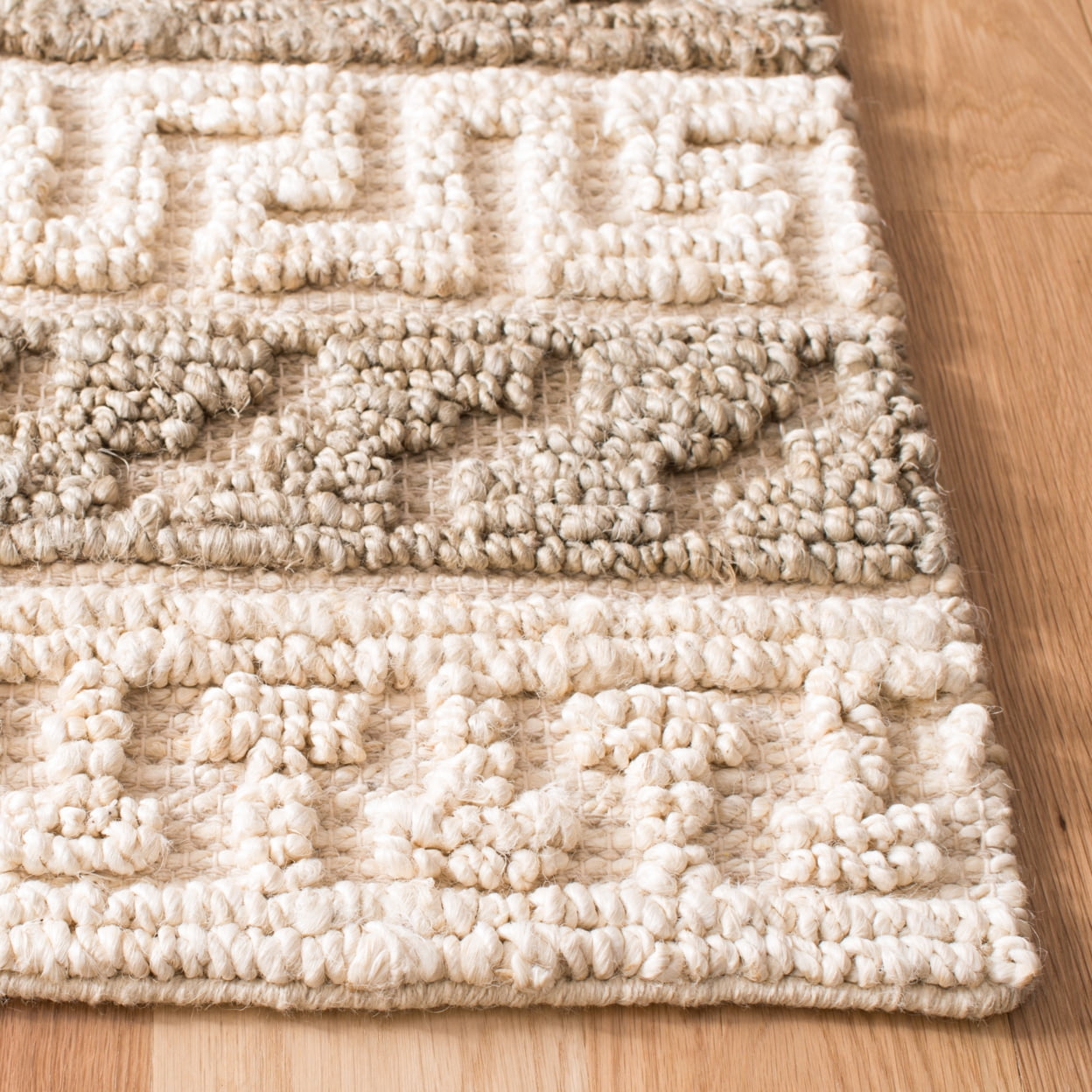 SAFAVIEH Natural Fiber Sonam Striped Geometric Jute Area Rug, Green/Ivory, 5' x 8'