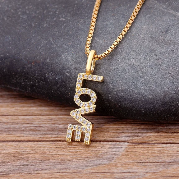 Classic Zircon Mom Letter Glittering Crystal 14K Yellow Gold Pendant Necklace Women Elegant Temperament Jewelry Mother's Day Birthday Gift