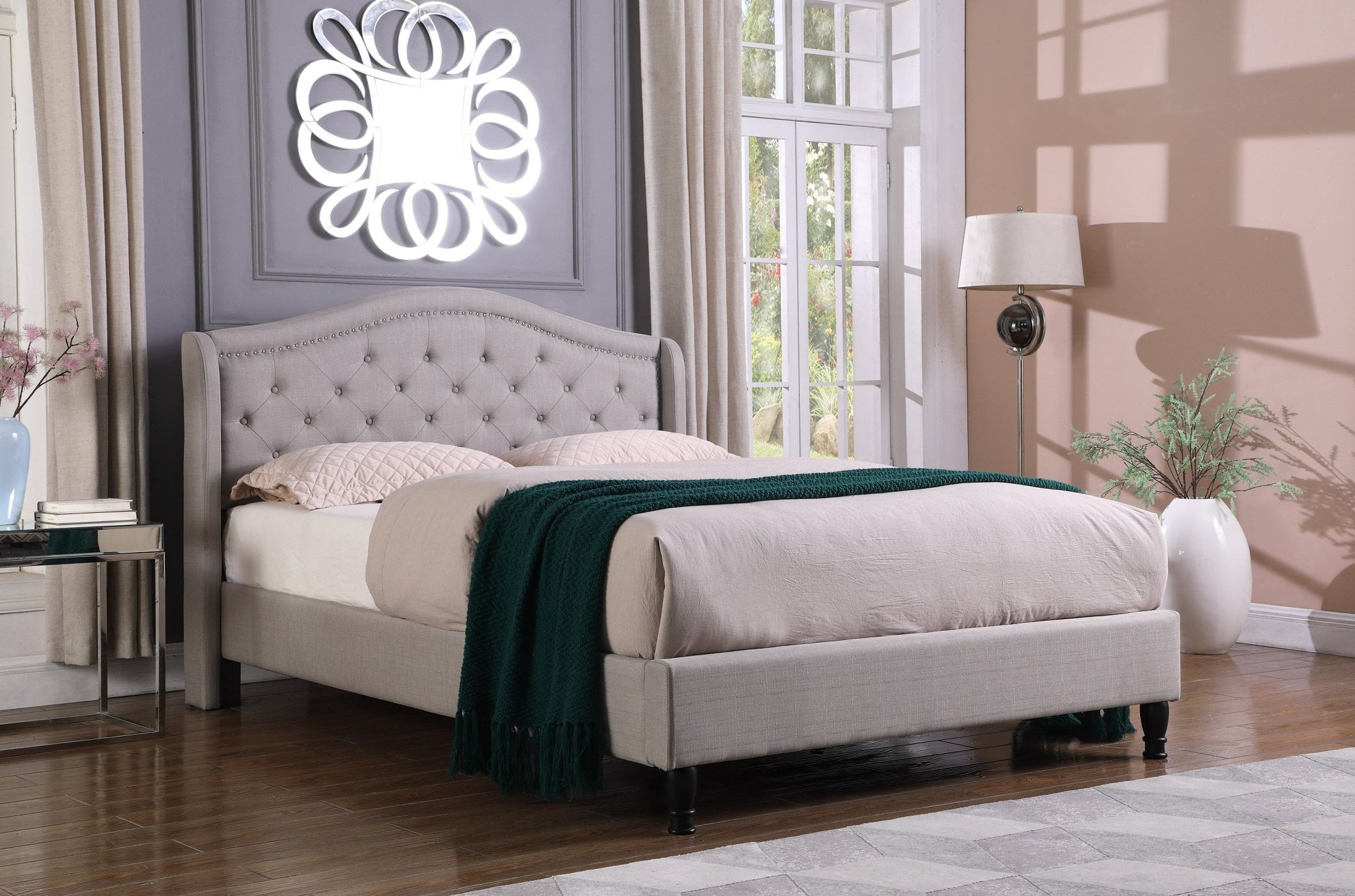 diamond sofa tufted bed