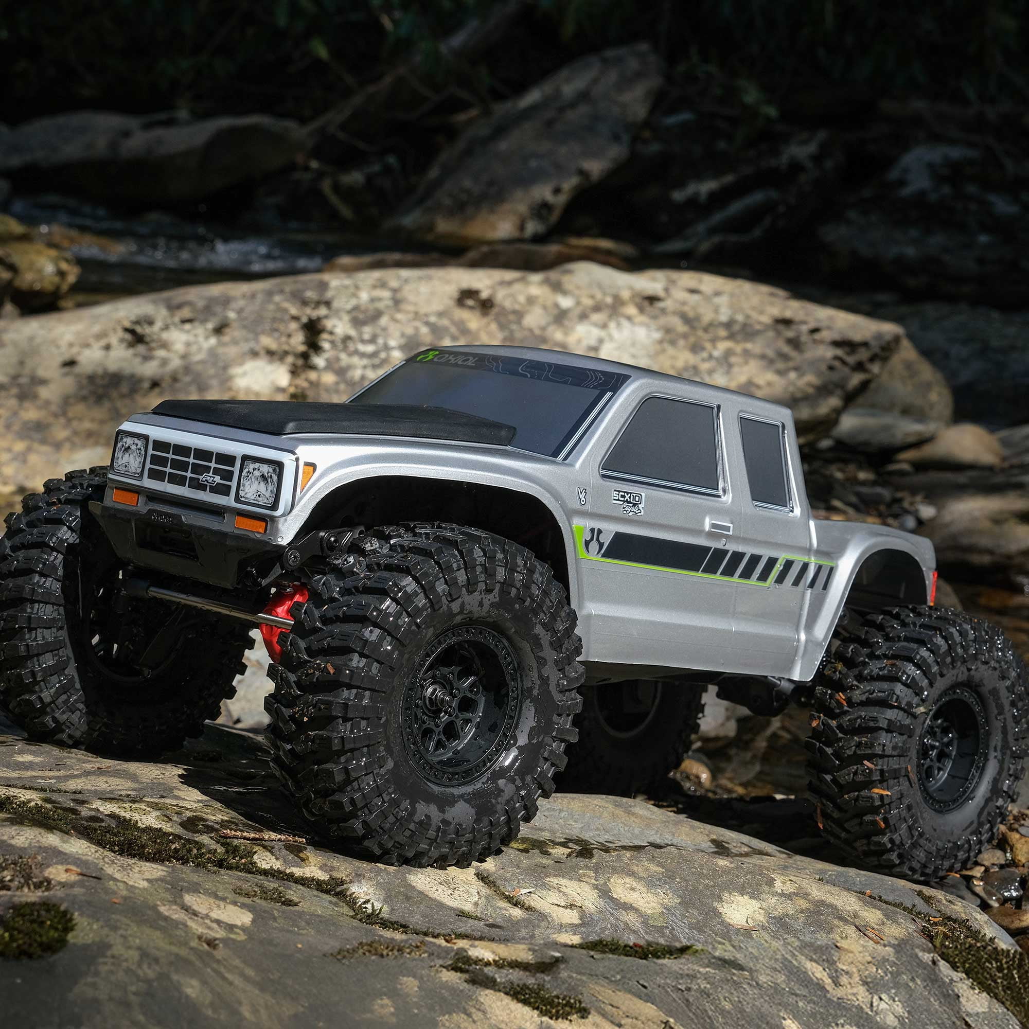 Axial 1/10 SCX10 III Coyote 4X4 RTR Brushed Rock Crawler Silver AXI-2036T1