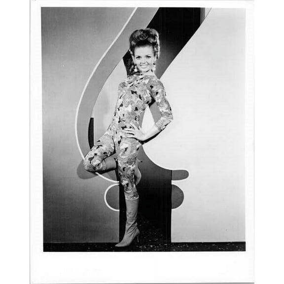 Deanna Lund 1960's pin-up pose Land of the Giants star 8x10 inch photo